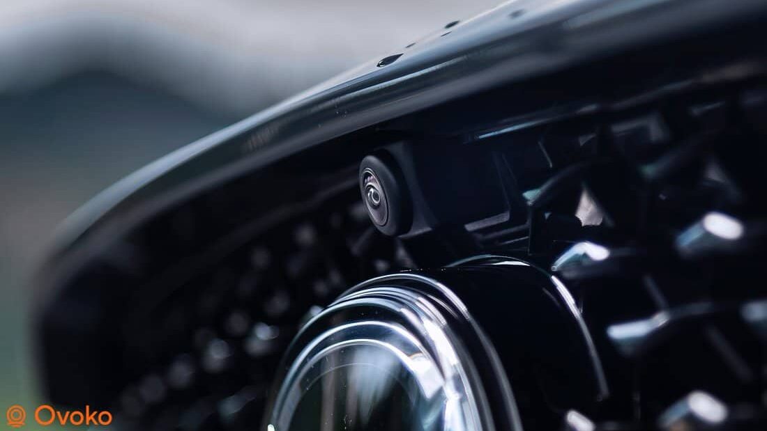 Sistemi di assistenza alla guida nelle auto moderne